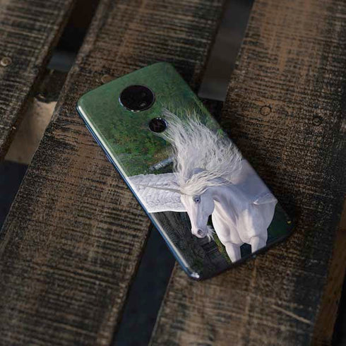 Laurie Prindle Soaring Pegasus Moto E5 Plus Skin