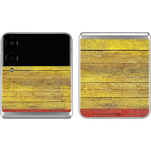 Spain Flag Dark Wood Galaxy Z Flip4 5G Skin