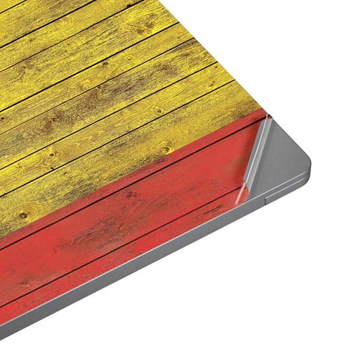 Spain Flag Dark Wood Universal Laptop 16.6in (13.4 x 9.7in) Skin