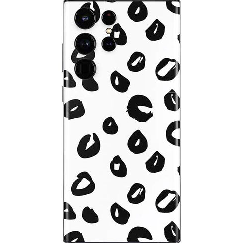 Spotted Animal Print Galaxy S22 Ultra Skin