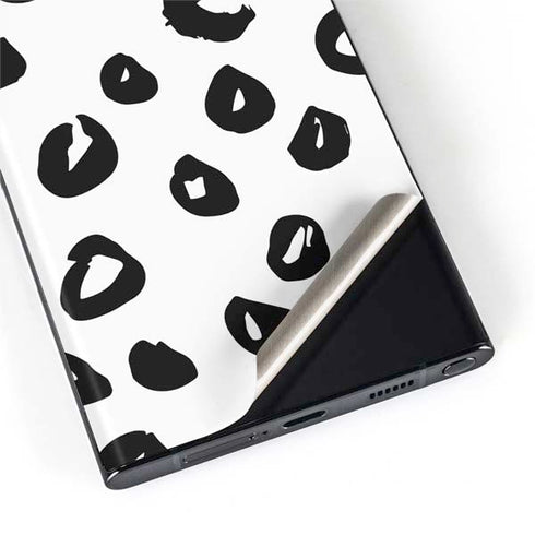 Spotted Animal Print Galaxy S22 Ultra Skin