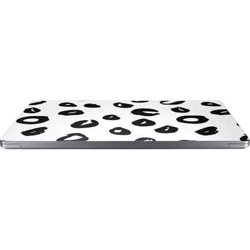 Spotted Animal Print Universal Laptop 16.6in (13.4 x 9.7in) Skin