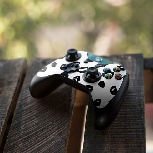 Spotted Animal Print Xbox One Controller Skin