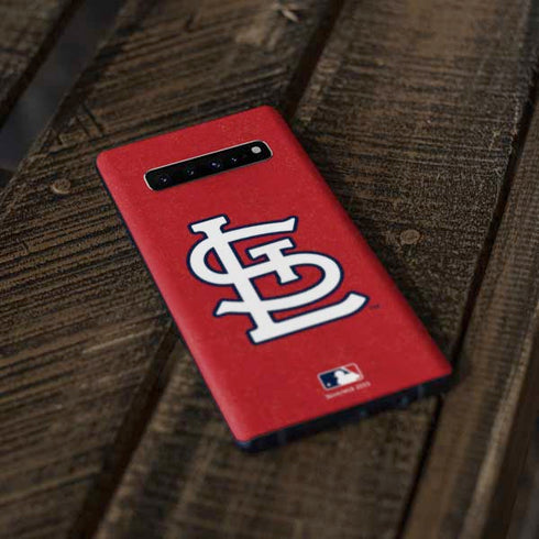 MLB St. Louis Cardinals - Solid Distressed Galaxy S10 Plus Skin