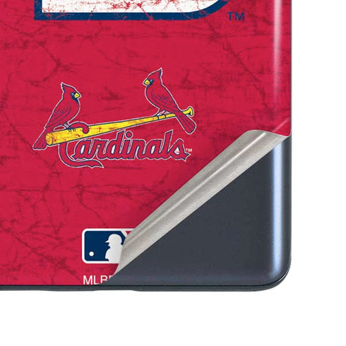 MLB St. Louis Cardinals - Solid Distressed Galaxy S20 Fan Edition Skin