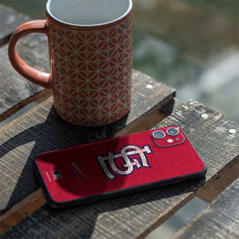 MLB St. Louis Cardinals - Solid Distressed iPhone 11 Skin