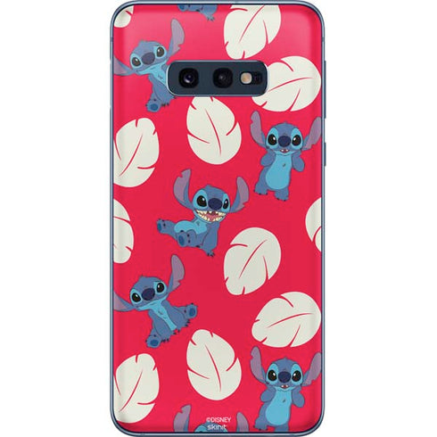 Disney Lilo and Stitch Character Pattern Galaxy S10e Skin