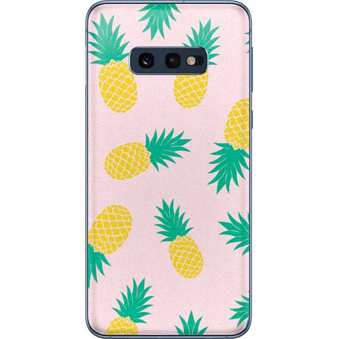 Summer Pineapples Galaxy S10e Skin