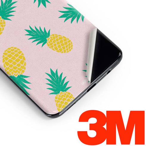 Summer Pineapples Galaxy S10e Skin