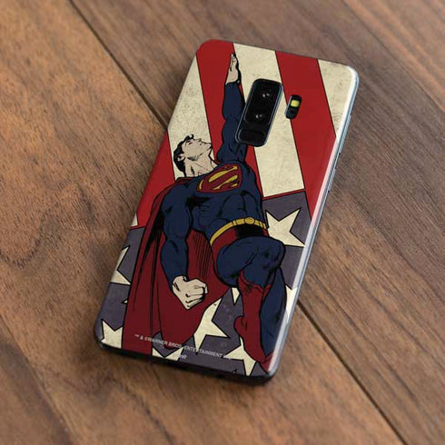 DC Comics Superman Vintage Pose American Flag Galaxy S9 Plus Skin
