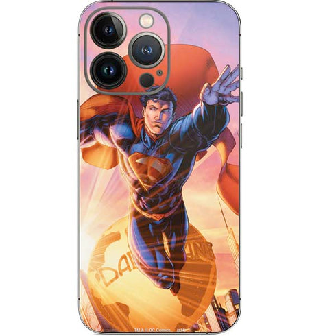 DC Comics Superman Unchained #1 75th Anniversary Cover Art by Jim Lee iPhone 14 Pro Skin