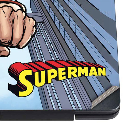 DC Comics Superman Flying Pose Dell Vostro Skin
