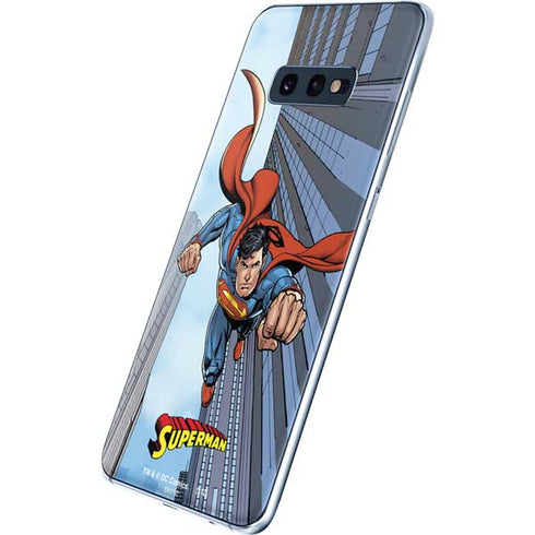 DC Comics Superman Flying Pose Galaxy S10e Skin