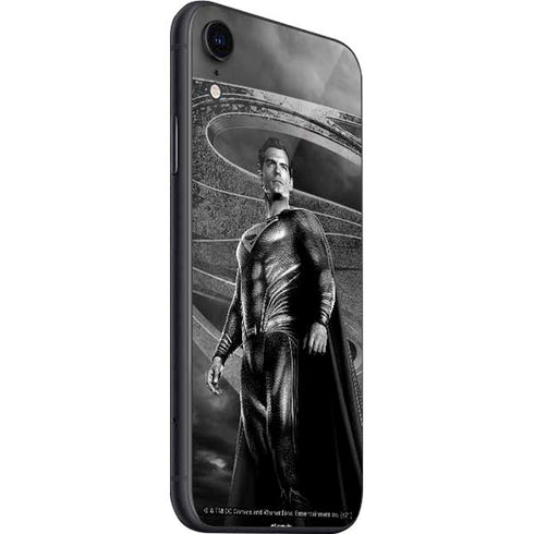 The Justice League (2017) Superman Poster iPhone SE (2nd & 3rd Gen) Skin