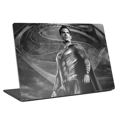The Justice League (2017) Superman Poster Universal Laptop 17in (13.8 x 10in) Skin