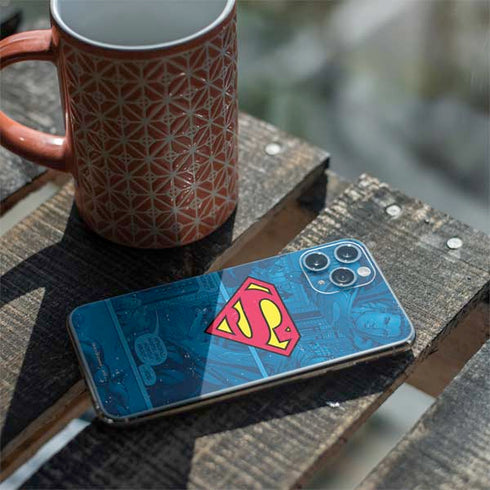 DC Comics Superman Logo Background Pattern iPhone 11 Pro Skin