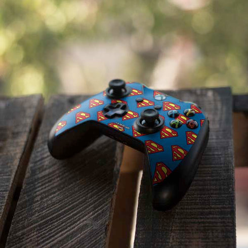 DC Comics Superman Logo Pattern Xbox One S Controller Skin