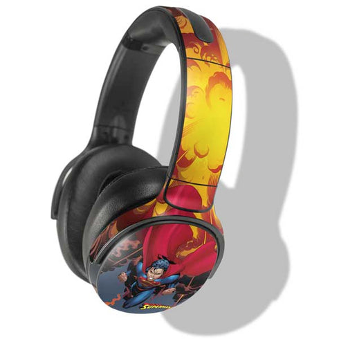 DC Comics Superman Action Flying Pose Skullcandy Venue Skin