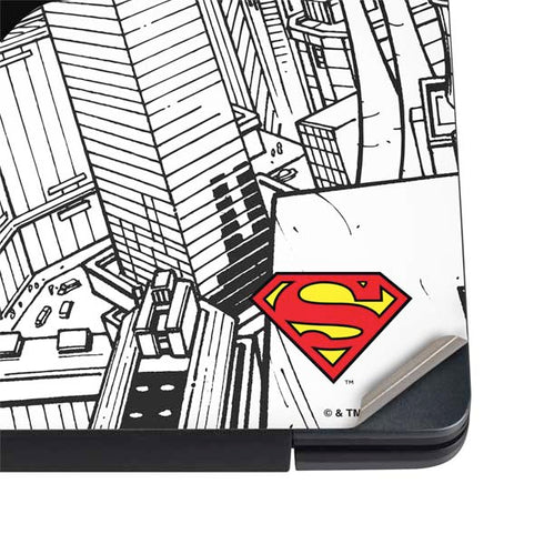 DC Comics Superman Super Speed Flying Over City Dell Vostro Skin