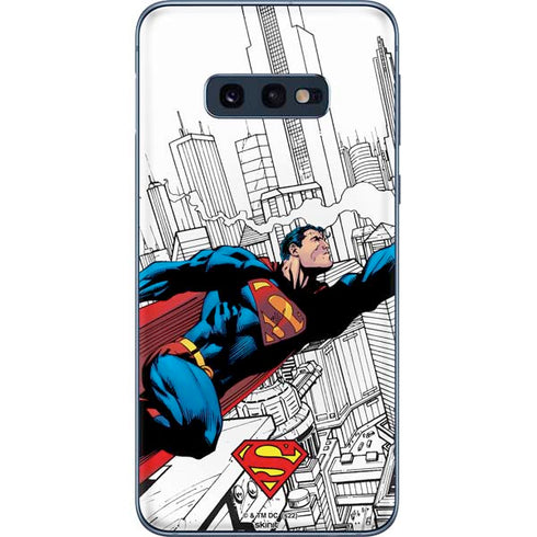 DC Comics Superman Super Speed Flying Over City Galaxy S10e Skin