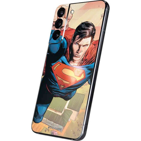 DC Comics Superman Flying Pose Action Comics #957 Art by Patch Zircher Galaxy S22 Plus Skin