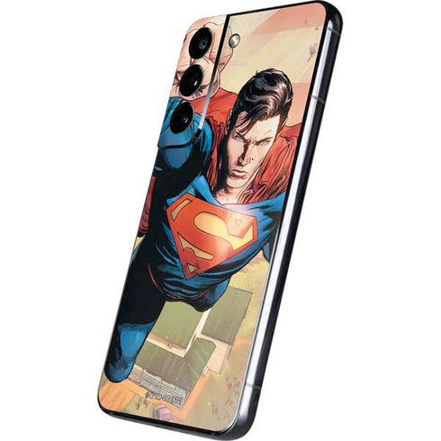 DC Comics Superman Flying Pose Action Comics #957 Art by Patch Zircher Galaxy S22 Skin