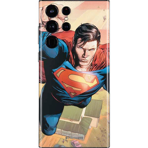 DC Comics Superman Flying Pose Action Comics #957 Art by Patch Zircher Galaxy S22 Ultra Skin