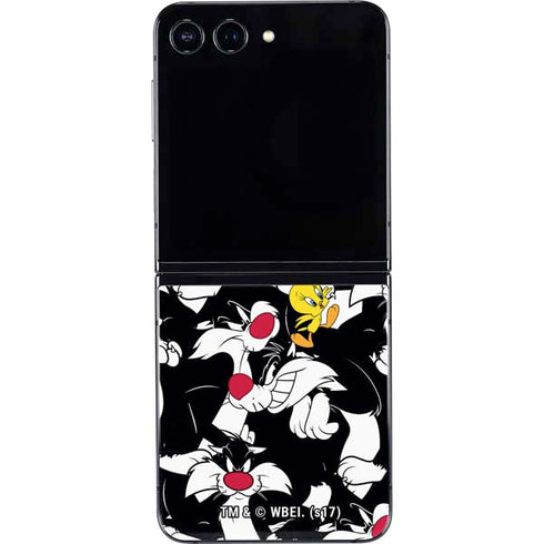 Looney Tunes Sylvester and Tweety Super Sized Galaxy Z Flip5 5G Skin