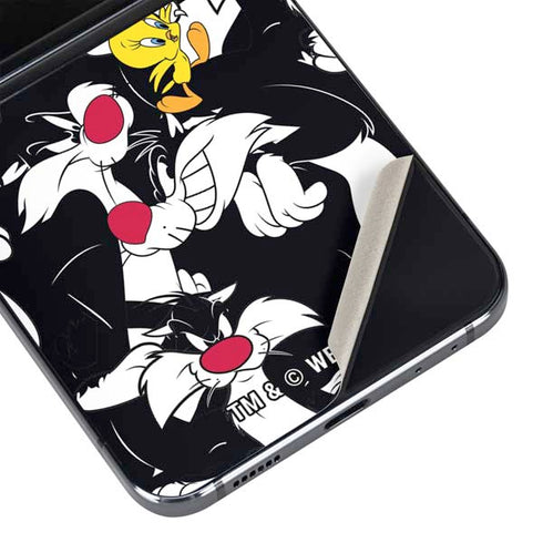 Looney Tunes Sylvester and Tweety Super Sized Galaxy Z Flip5 5G Skin