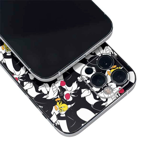 Looney Tunes Sylvester and Tweety Super Sized iPhone 12 Pro Max Skin