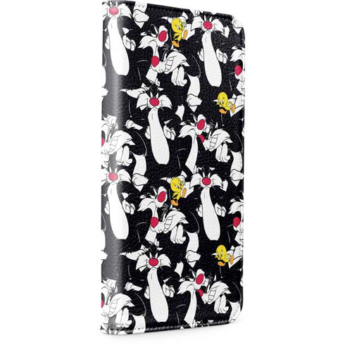 Looney Tunes Sylvester and Tweety Super Sized iPhone 15 Plus Folio Case