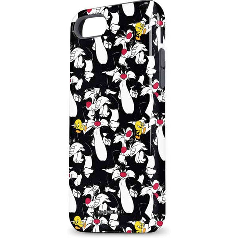 Looney Tunes Sylvester and Tweety Super Sized iPhone 7 Pro Case