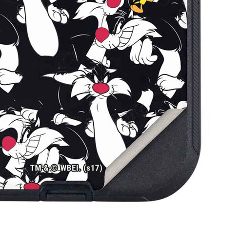 Looney Tunes Sylvester and Tweety Super Sized Otterbox Defender iPhone Skin