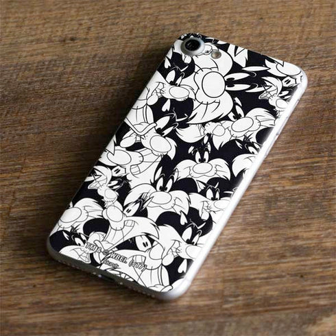 Looney Tunes Sylvester Super Sized Pattern iPhone 8 Skin