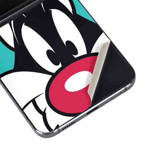 Looney Tunes Sylvester Zoomed In Galaxy Z Flip5 5G Skin