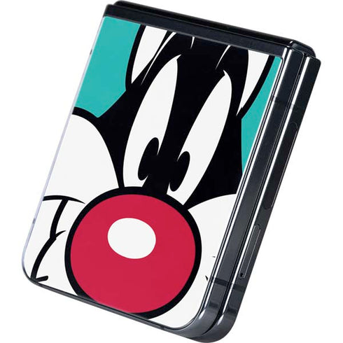 Looney Tunes Sylvester Zoomed In Galaxy Z Flip5 5G Skin