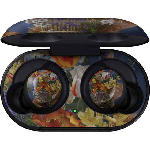 Tabby Cat with Flowers by Nene Thomas Galaxy Buds Skin