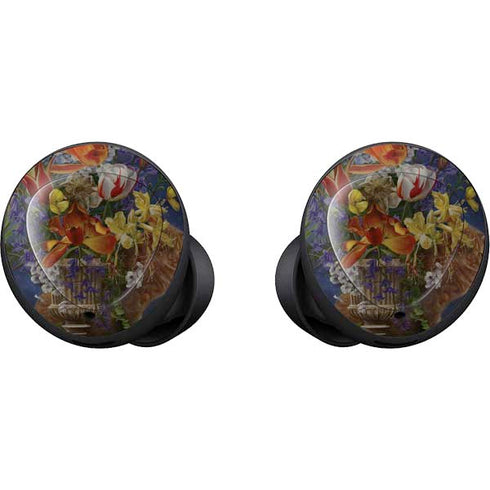 Tabby Cat with Flowers by Nene Thomas Galaxy Buds Skin