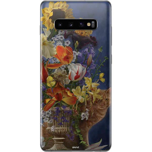 Tabby Cat with Flowers by Nene Thomas Galaxy S10 Plus Skin