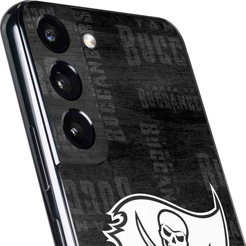 NFL Tampa Bay Buccaneers Black & White Galaxy S22 Plus Skin