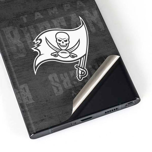 NFL Tampa Bay Buccaneers Black & White Galaxy S23 Ultra Skin
