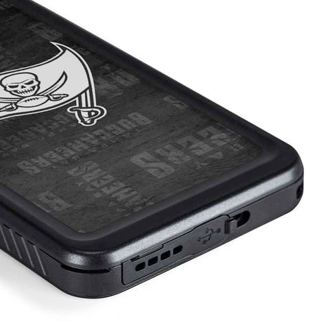 NFL Tampa Bay Buccaneers Black & White Galaxy S23 Waterproof Case
