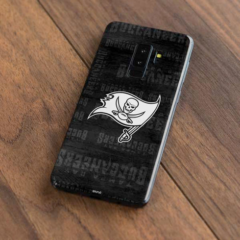 NFL Tampa Bay Buccaneers Black & White Galaxy S9 Plus Skin