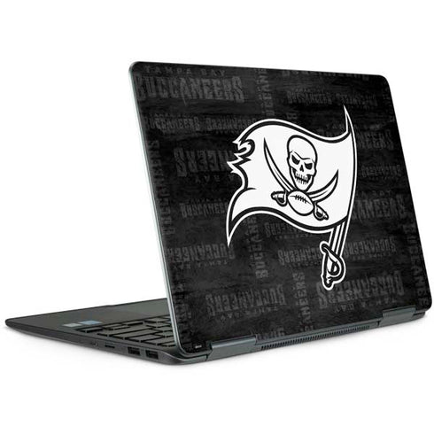 NFL Tampa Bay Buccaneers Black & White Notebook 9 Pro 13in (2017) Skin