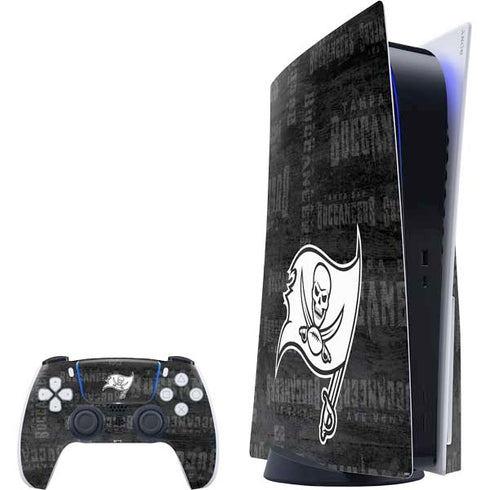 NFL Tampa Bay Buccaneers Black & White PS5 Bundle Skin