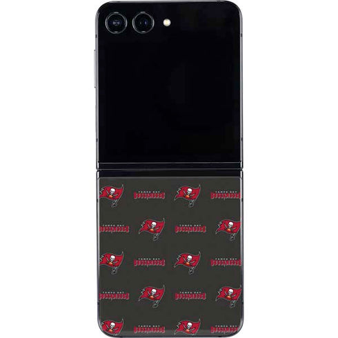 NFL Tampa Bay Buccaneers Blitz Series Galaxy Z Flip5 5G Skin