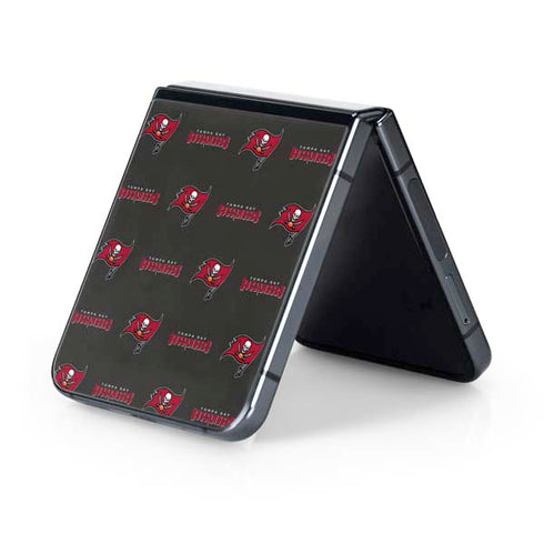 NFL Tampa Bay Buccaneers Blitz Series Galaxy Z Flip5 5G Skin