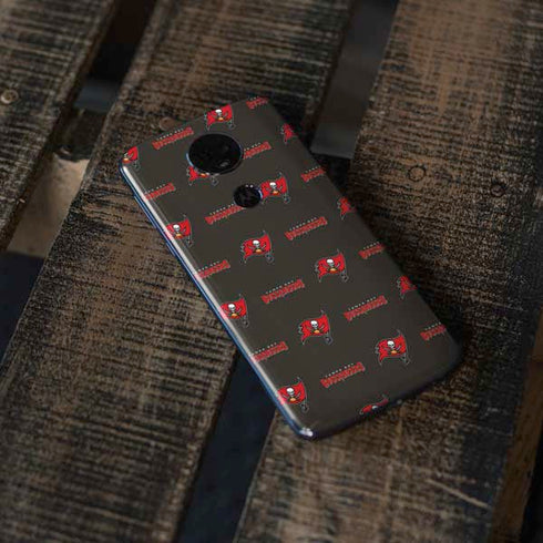 NFL Tampa Bay Buccaneers Blitz Series Moto E5 Plus Skin