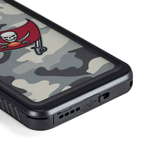 NFL Tampa Bay Buccaneers Camo Galaxy S23 Plus Waterproof Case