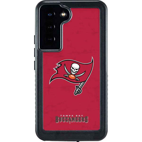 NFL Tampa Bay Buccaneers Distressed Galaxy S23 Plus Waterproof Case